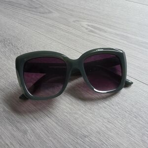 Stylish Green Sunglasses